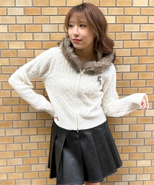 セール】《ケーブル編み×ファーフード》ダブルZIPニットパーカー／秋冬