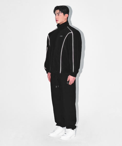 BORN TO WIN（ボーントゥウィン）の「CHROME B JOGGER PANTS [BLACK]（スウェットパンツ・メンズ・その他・2/1）」の4枚目の写真