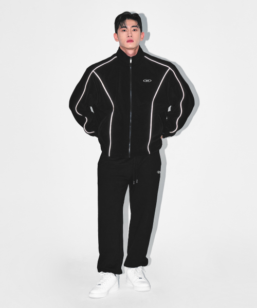 BORN TO WIN（ボーントゥウィン）の「CHROME B JOGGER PANTS [BLACK]（スウェットパンツ・メンズ・その他・2/1）」の6枚目の写真