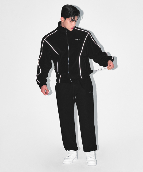 BORN TO WIN（ボーントゥウィン）の「CHROME B JOGGER PANTS [BLACK]（スウェットパンツ・メンズ・その他・2/1）」の7枚目の写真
