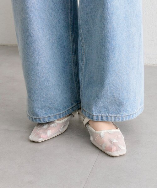 mystic（ミスティック）の「フラワーチュールミュール（その他シューズ・レディース・ホワイト/ブラック・36/37/38）」の4枚目の写真