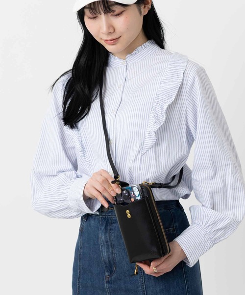 BELLIES YORK(ベリーズヨーク)の「【BELLIES YORK/ベリーズヨーク】イタリア牛革 スマートフォンショルダー(ショルダーバッグ・メンズ・グレー系/ブラック/ブラウン/グリーン・FREE)」の1枚目の写真