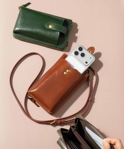 BELLIES YORK(ベリーズヨーク)の「【BELLIES YORK/ベリーズヨーク】イタリア牛革 スマートフォンショルダー(ショルダーバッグ・メンズ・グレー系/ブラック/ブラウン/グリーン・FREE)」の5枚目の写真