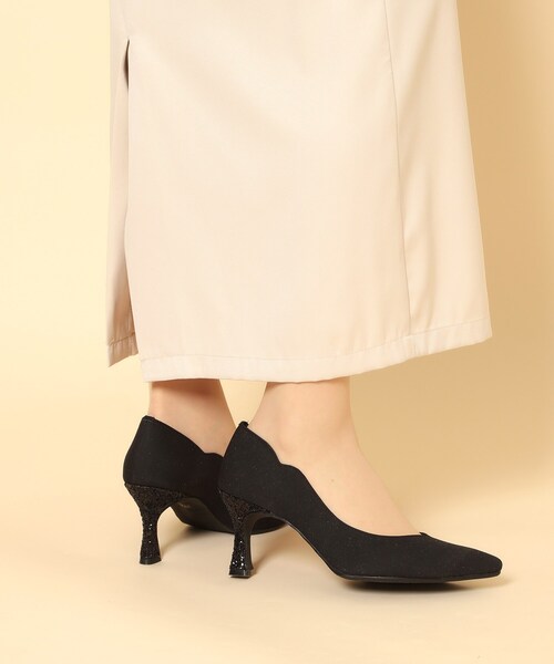 ESPERANZA（エスペランサ）の「ハートカットパンプス（パンプス・レディース・ベージュ系8/ピンク系/ブラック系8・24.5cm/24.0cm/23.5cm/23.0cm/22.5cm）」の2枚目の写真