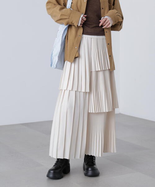 FREE'S MART(フリーズマート)の「◇ランダムプリーツティアードスカート(スカート・レディース・ブラック/ホワイト/ブルー・SMALL/MEDIUM)」の2枚目の写真