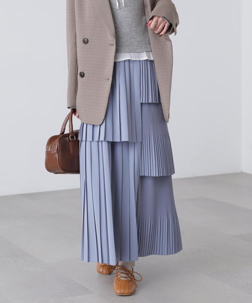 FREE'S MART(フリーズマート)の「◇ランダムプリーツティアードスカート(スカート・レディース・ブラック/ホワイト/ブルー・SMALL/MEDIUM)」の1枚目の写真