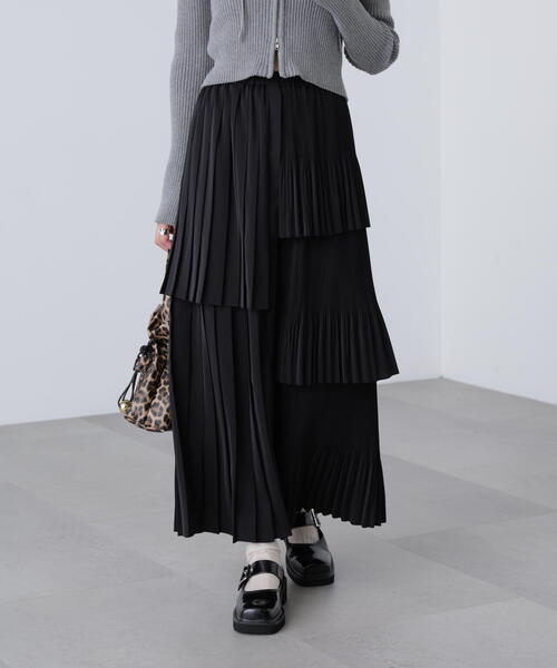 FREE'S MART(フリーズマート)の「◇ランダムプリーツティアードスカート(スカート・レディース・ブラック/ホワイト/ブルー・SMALL/MEDIUM)」の3枚目の写真