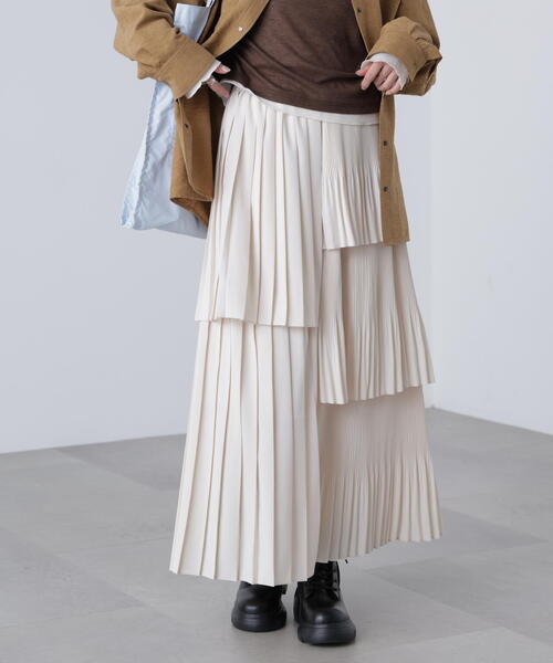 FREE'S MART(フリーズマート)の「◇ランダムプリーツティアードスカート(スカート・レディース・ブラック/ホワイト/ブルー・SMALL/MEDIUM)」の4枚目の写真