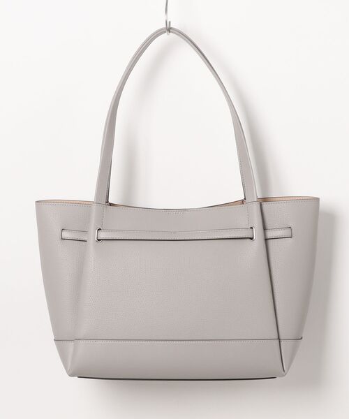 MICHAEL KORS(マイケルコース)の「LG BELTED TOTE(トートバッグ・レディース・グレー系・FREE)」の2枚目の写真