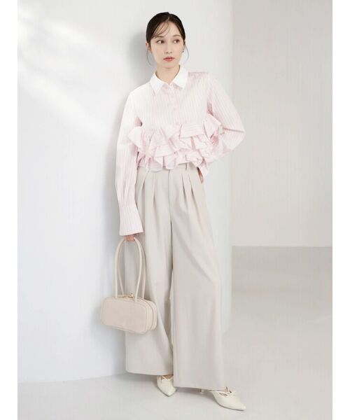 dazzlin（ダズリン）の「ウェーブフリルショートシャツ（シャツ/ブラウス・レディース・ブルー/ピンク/オフホワイト・FREE）」の6枚目の写真