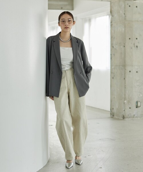 GALLEST（ギャレスト）の「Comfy SET UP｜ダブルブレストイージージャケット【セットアップ対応／通勤／カセット服】（テーラードジャケット・レディース・ブラック/ダークグレー/キャメル/ライトブルー・40/38/36）」の5枚目の写真