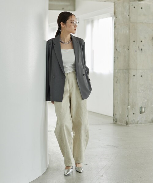 GALLEST（ギャレスト）の「Comfy SET UP｜ダブルブレストイージージャケット【セットアップ対応／通勤／カセット服】（テーラードジャケット・レディース・ブラック/ダークグレー/キャメル/ライトブルー・40/38/36）」の6枚目の写真