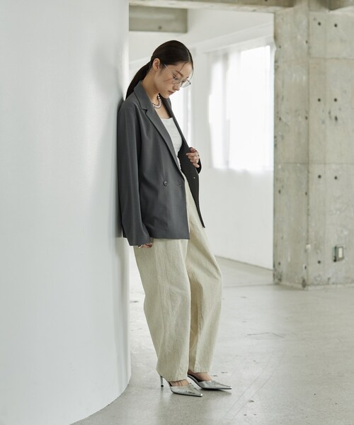 GALLEST（ギャレスト）の「Comfy SET UP｜ダブルブレストイージージャケット【セットアップ対応／通勤／カセット服】（テーラードジャケット・レディース・ブラック/ダークグレー/キャメル/ライトブルー・40/38/36）」の7枚目の写真