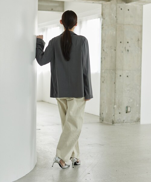 GALLEST（ギャレスト）の「Comfy SET UP｜ダブルブレストイージージャケット【セットアップ対応／通勤／カセット服】（テーラードジャケット・レディース・ブラック/ダークグレー/キャメル/ライトブルー・40/38/36）」の8枚目の写真