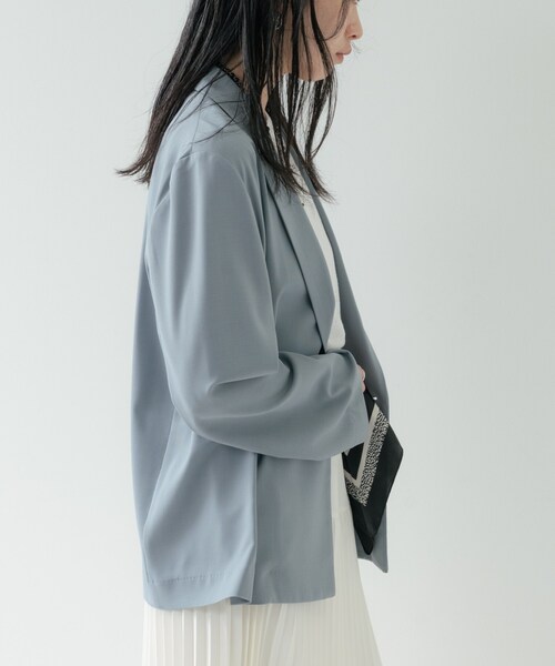 GALLEST（ギャレスト）の「Comfy SET UP｜ダブルブレストイージージャケット【セットアップ対応／通勤／カセット服／接触冷感／UVカット】（テーラードジャケット・レディース・ブラック/ダークグレー/キャメル/ライトブルー・40/38/36）」の15枚目の写真