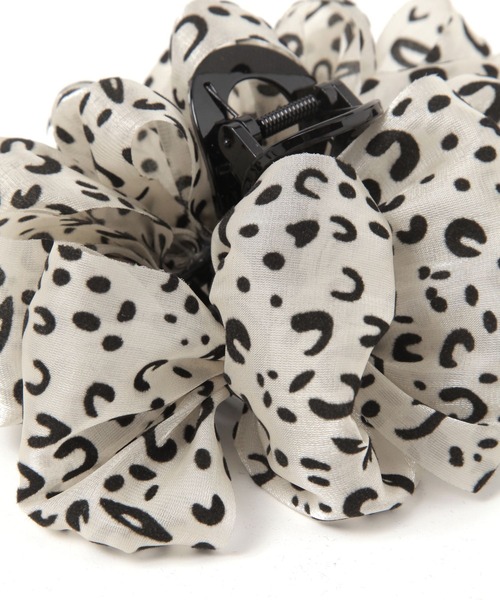 LOWRYS FARM（ローリーズファーム）の「ヒョウガラシフォンバンス　640812（バレッタ/ヘアクリップ・レディース・アイボリー/ブラウン・FREE）」の7枚目の写真