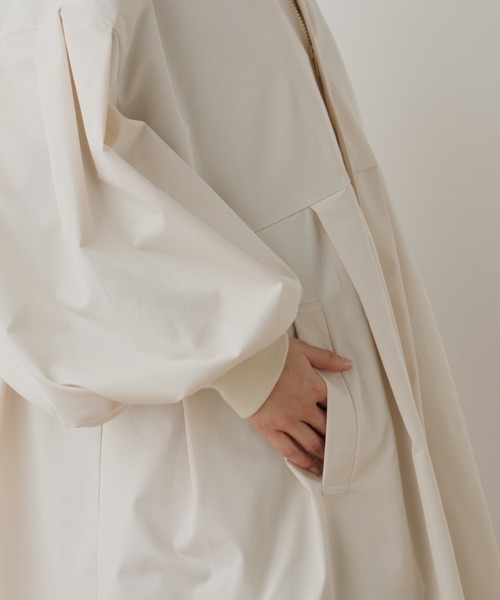 Libra Cue（リブラ キュー）の「MA-1ドレスコート（ノーカラーコート・レディース・アイボリー/ブラック・FREE）」の3枚目の写真