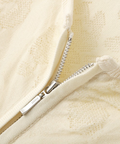 YECCA VECCA（イェッカヴェッカ）の「ふくれジャガードニットブルゾン（ブルゾン・レディース・アイボリー/ブラック・FREE）」の3枚目の写真