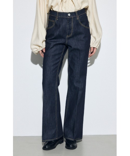 AZUL by moussy（アズールバイマウジー）の「【サイズ,身長別画像あり】AZUL DENIM センタープレスフレアデニム ショート丈（デニムパンツ・レディース・ブルー/ワンウォッシュ・24inch/25inch/26inch/27inch）」の14枚目の写真