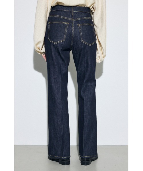 AZUL DENIM センタープレスフレアデニム ショート丈（デニムパンツ