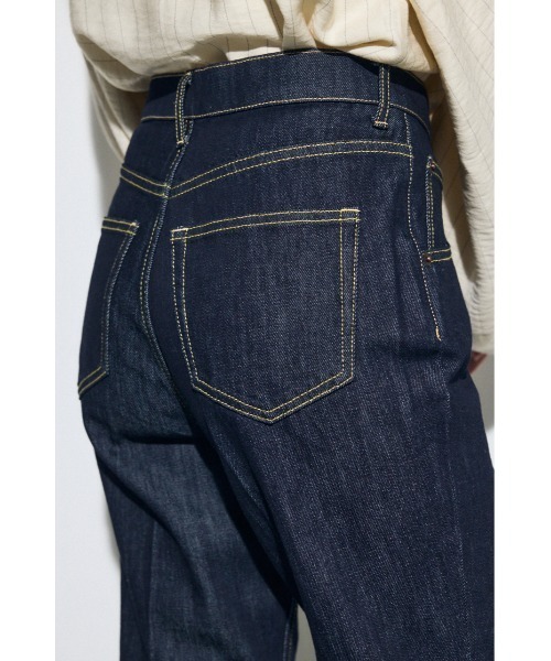 AZUL by moussy（アズールバイマウジー）の「【サイズ,身長別画像あり】AZUL DENIM センタープレスフレアデニム ショート丈（デニムパンツ・レディース・ブルー/ワンウォッシュ・24inch/25inch/26inch/27inch）」の22枚目の写真