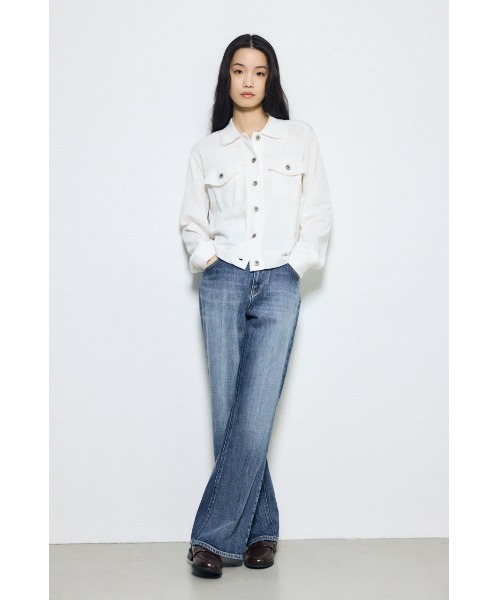 AZUL DENIM センタープレスフレアデニム ショート丈（デニムパンツ