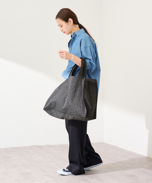 FRAMeWORK（フレームワーク）の「YARMO landry バッグ（トートバッグ・レディース・チャコールグレー/モカ/ホワイト系その他・FREE）」の5枚目の写真