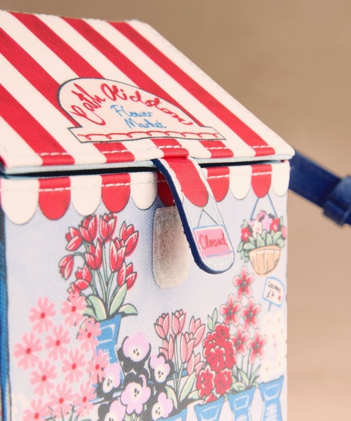 Cath Kidston（キャスキッドソン）の「クロスボディバッグ Flower Market（ショルダーバッグ・レディース・ブルー・FREE）」の11枚目の写真
