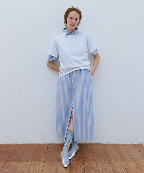 Spick & Span（スピックアンドスパン）の「《一部店舗+WEB限定》Glyph Stripe x Flower Print Shirt Dress（ワンピース・レディース・ホワイト・FREE）」の2枚目の写真