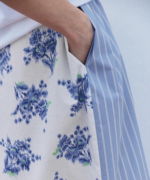 Spick & Span（スピックアンドスパン）の「《一部店舗+WEB限定》Glyph Stripe x Flower Print Shirt Dress（ワンピース・レディース・ホワイト・FREE）」の5枚目の写真