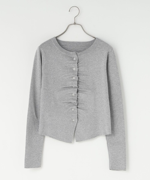 LOWRYS FARM（ローリーズファーム）の「ギャザーボタンカーディガンＬＳ 661682（カーディガン/ボレロ・レディース・イエロー/ブラック/アイボリー/グレー・FREE）」の3枚目の写真