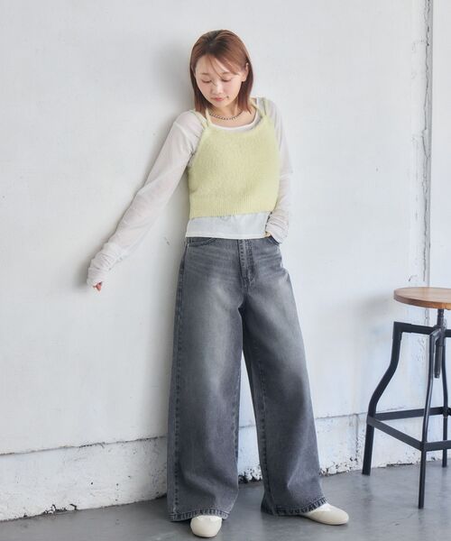 RETRO GIRL(レトロガール)の「【3サイズ展開】ワイドデニムPT(デニムパンツ・レディース・ケミカルウォッシュ/ライトブルー/ブラック・SMALL/LARGE/MEDIUM)」の4枚目の写真