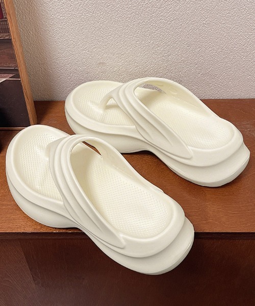Miniministore(ミニミニストア)の「トングサンダル レディース 厚底サンダル(サンダル・レディース・グレイッシュベージュ/アイボリー/ブラック・L/M/S)」の21枚目の写真