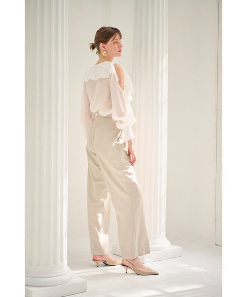 Estella.K(エステラケー)の「Hazel Ruffled Blouse コールドショルダ-ラッフルブラウス(シャツ/ブラウス・レディース・コーラルピンク/ホワイト/セージグリーン・FREE)」の18枚目の写真