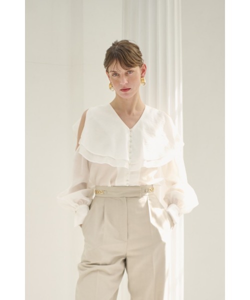 Estella.K(エステラケー)の「Hazel Ruffled Blouse コールドショルダ-ラッフルブラウス(シャツ/ブラウス・レディース・コーラルピンク/ホワイト/セージグリーン・FREE)」の16枚目の写真