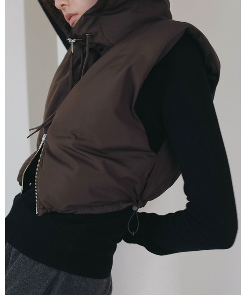 anuke(アンヌーク)の「Hooded Down Vest(その他アウター・レディース・ブラウン/アイボリー・FREE)」の16枚目の写真