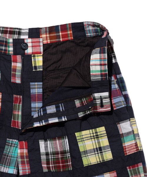 BEAMS PLUS（ビームスプラス）の「2 Pleats Shorts Window Patchwork Madras（その他パンツ・メンズ・ネイビー・X-LARGE/LARGE/SMALL）」の7枚目の写真