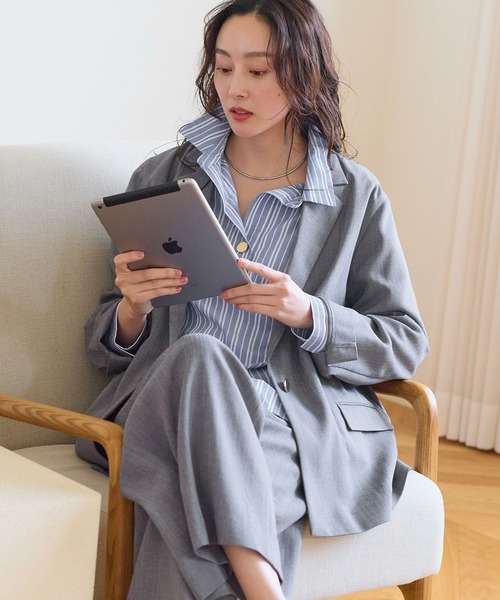 Elura(エルーラ)の「麻調ツイルジャケット/656580(テーラードジャケット・レディース・グレー/ベージュ・MEDIUM/SMALL)」の5枚目の写真