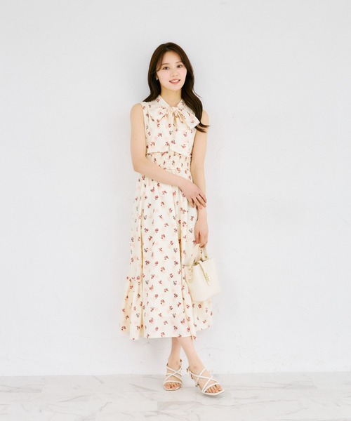 tocco closet(トッコ クローゼット)の「【ZOZO限定】チークフラワーパターンボウタイノースリーブワンピース(ワンピース・レディース・ピンク/ラベンダー/アイボリー・M)」の14枚目の写真