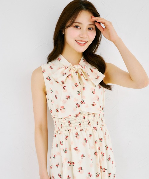 tocco closet(トッコ クローゼット)の「【ZOZO限定】チークフラワーパターンボウタイノースリーブワンピース(ワンピース・レディース・ピンク/ラベンダー/アイボリー・M)」の20枚目の写真