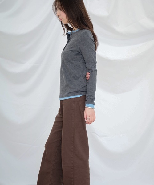 Dita Muaj.（ディータムアージュ）の「ヘンリーネックレイヤードロンT（Tシャツ/カットソー・レディース・チャコールグレー・FREE）」の2枚目の写真