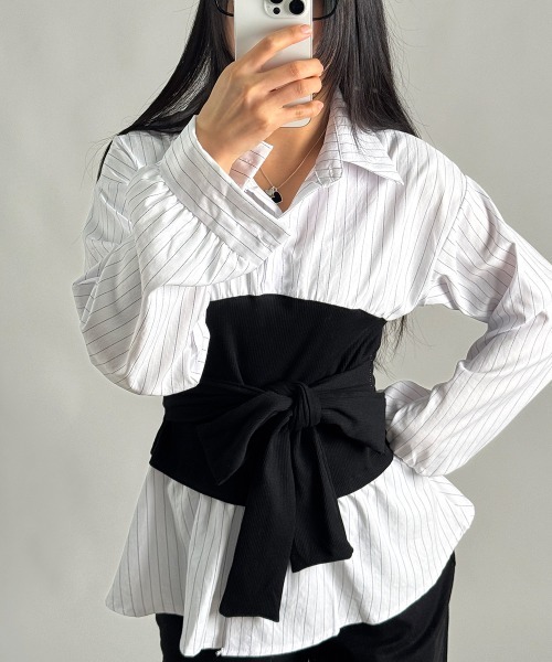 Emilie（エミリー）の「レイヤード風 ストライプ ペプラムシャツ（Tシャツ/カットソー・レディース・アイボリー/ブラック/ライトブルー・FREE）」の9枚目の写真