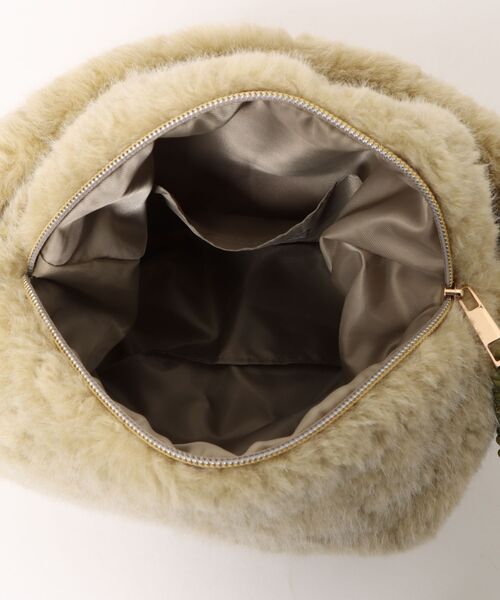 BIRTHDAY BAR（バースデイバー）の「エコファーワンハンドルシンプルトート　GN（ショルダーバッグ・レディース・グリーン・0）」の4枚目の写真