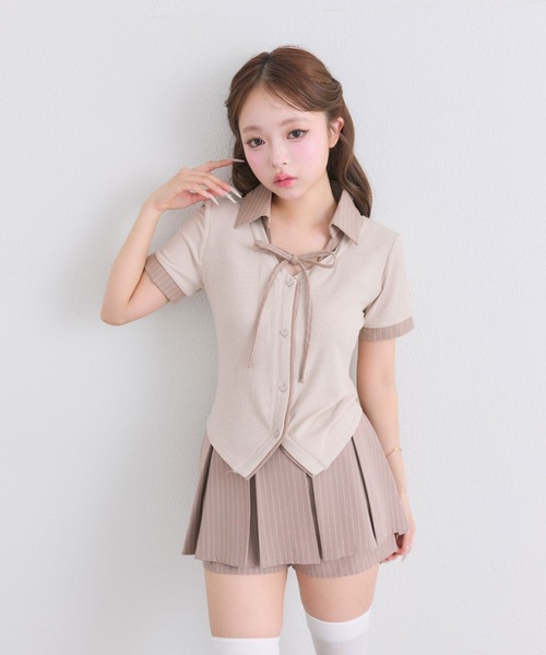 OLIVE des OLIVE（オリーブデオリーブ）の「レイヤード風衿トップス（Tシャツ/カットソー・レディース・トップグレー/ブラック/サックスブルー/ベージュ・FREE）」の6枚目の写真