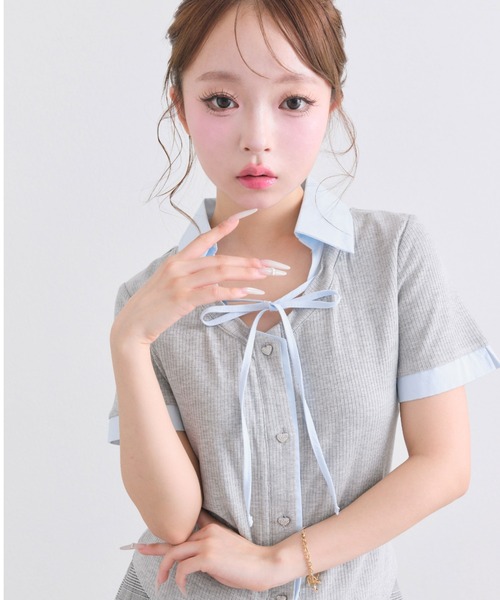 OLIVE des OLIVE（オリーブデオリーブ）の「レイヤード風衿トップス（Tシャツ/カットソー・レディース・トップグレー/ブラック/サックスブルー/ベージュ・FREE）」の12枚目の写真