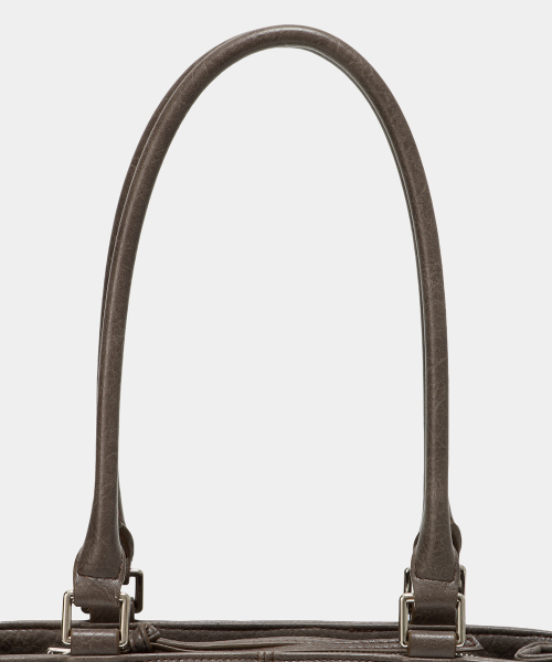ETRE AU SOMMET(エトレオソメ)の「Belt Eyelet Strap Cross Mini Bag (Brown)(トートバッグ・レディース・その他・FREE)」の8枚目の写真
