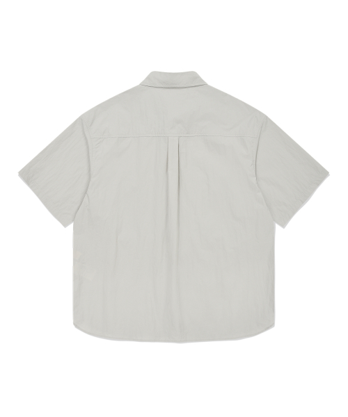 COVERNAT(カバーナット)の「ワークナイロンハーフシャツライトグレー(シャツ/ブラウス・レディース・その他・SMALL/MEDIUM/LARGE/X-LARGE/XX-LARGE)」の2枚目の写真