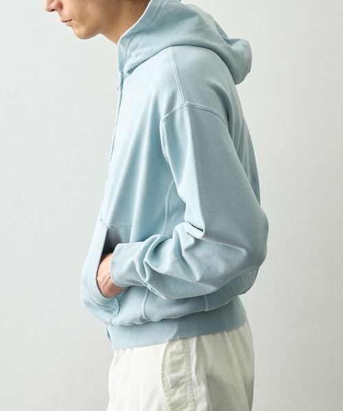 REMI RELIEF（レミレリーフ）の「【REMI RELIEF/レミレリーフ】SP加工裏毛ZIPパーカー New Fit（パーカー・メンズ・グレー/サックスブルー/グリーン・M/L）」の9枚目の写真
