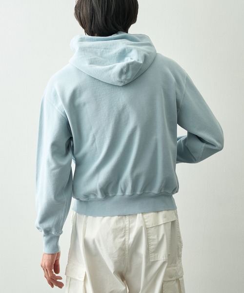 REMI RELIEF（レミレリーフ）の「【REMI RELIEF/レミレリーフ】SP加工裏毛ZIPパーカー New Fit（パーカー・メンズ・グレー/サックスブルー/グリーン・M/L）」の10枚目の写真