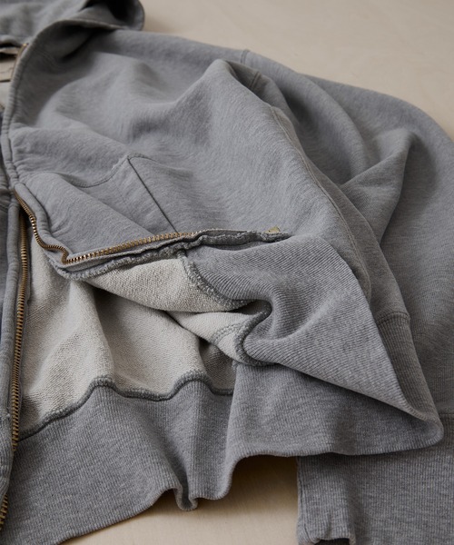 REMI RELIEF（レミレリーフ）の「【REMI RELIEF/レミレリーフ】SP加工裏毛ZIPパーカー New Fit（パーカー・メンズ・グレー/サックスブルー/グリーン・M/L）」の17枚目の写真